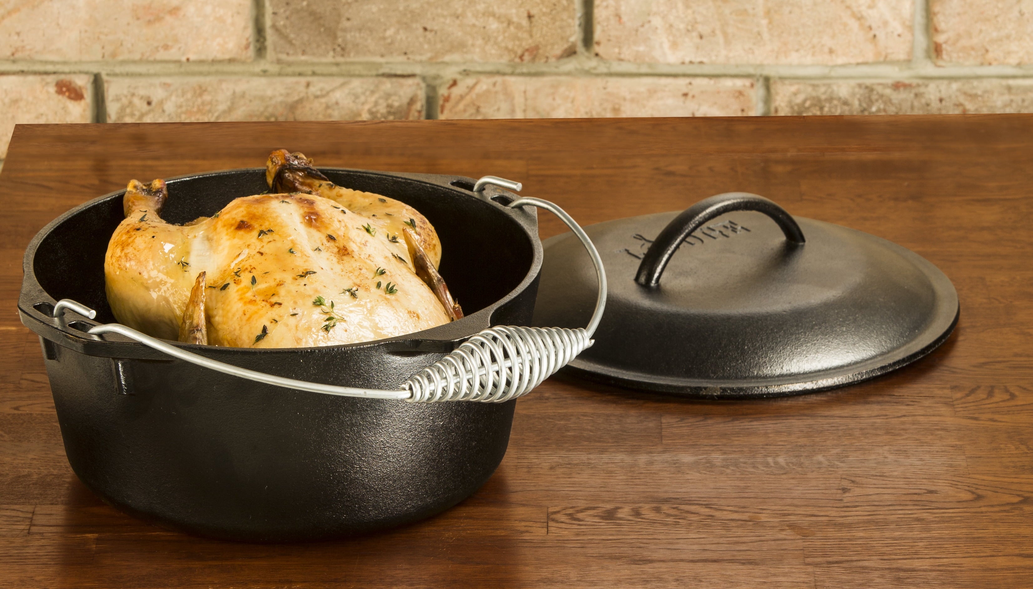 Lodge 7 Quart Cast Iron Dutch Oven With Iron Cover L10DO3