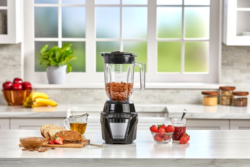 BLACK+DECKER 700W Stainless Steel 6-Tip IceCrush Blender - 8 Speeds + Pulse, 7-Cup Ergonomic Jar (56oz), Ice Crushing & Smoothie Maker