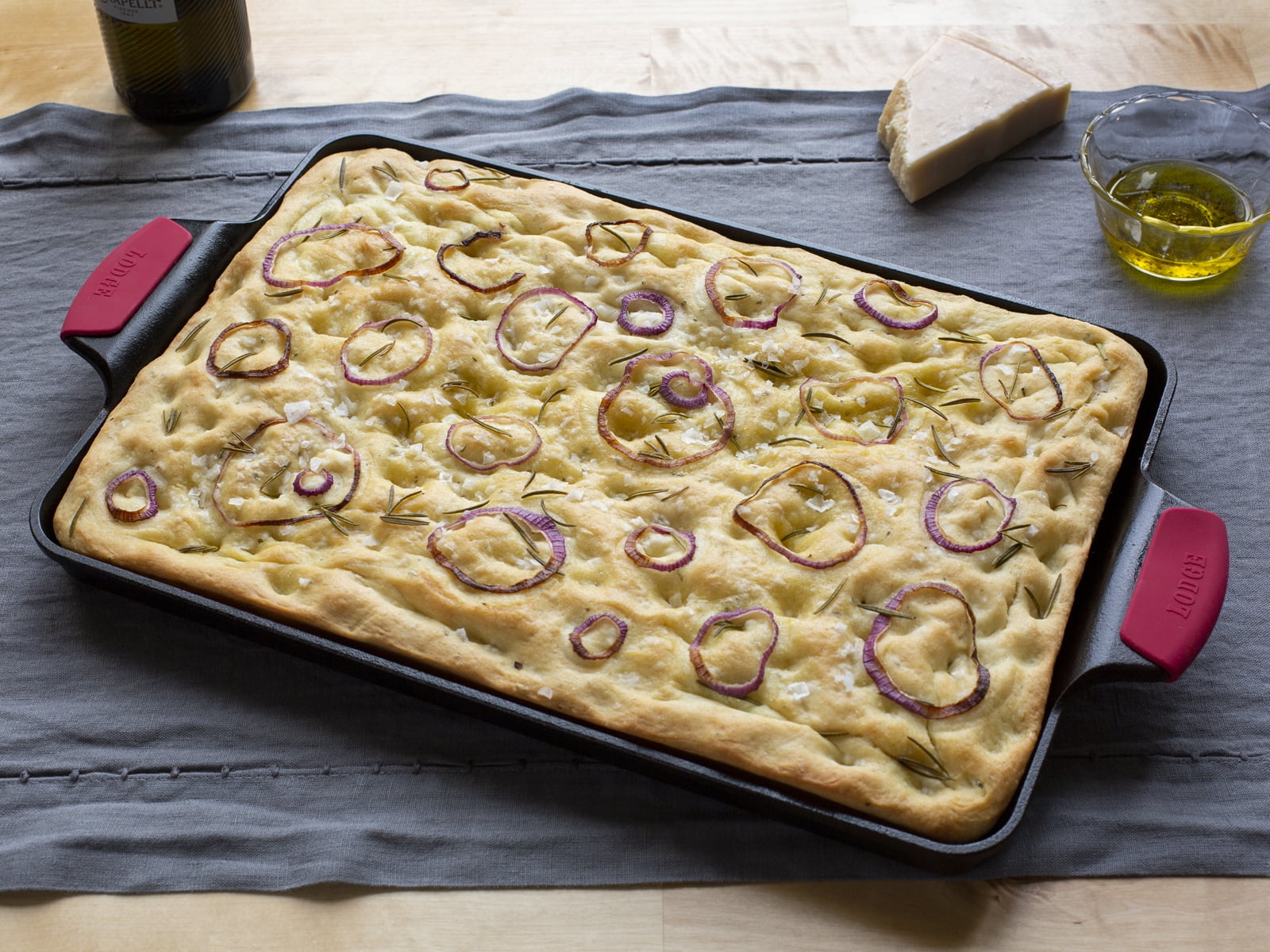 Lodge 15.5"x 10.5" Seasoned Cast Iron Baking Pan