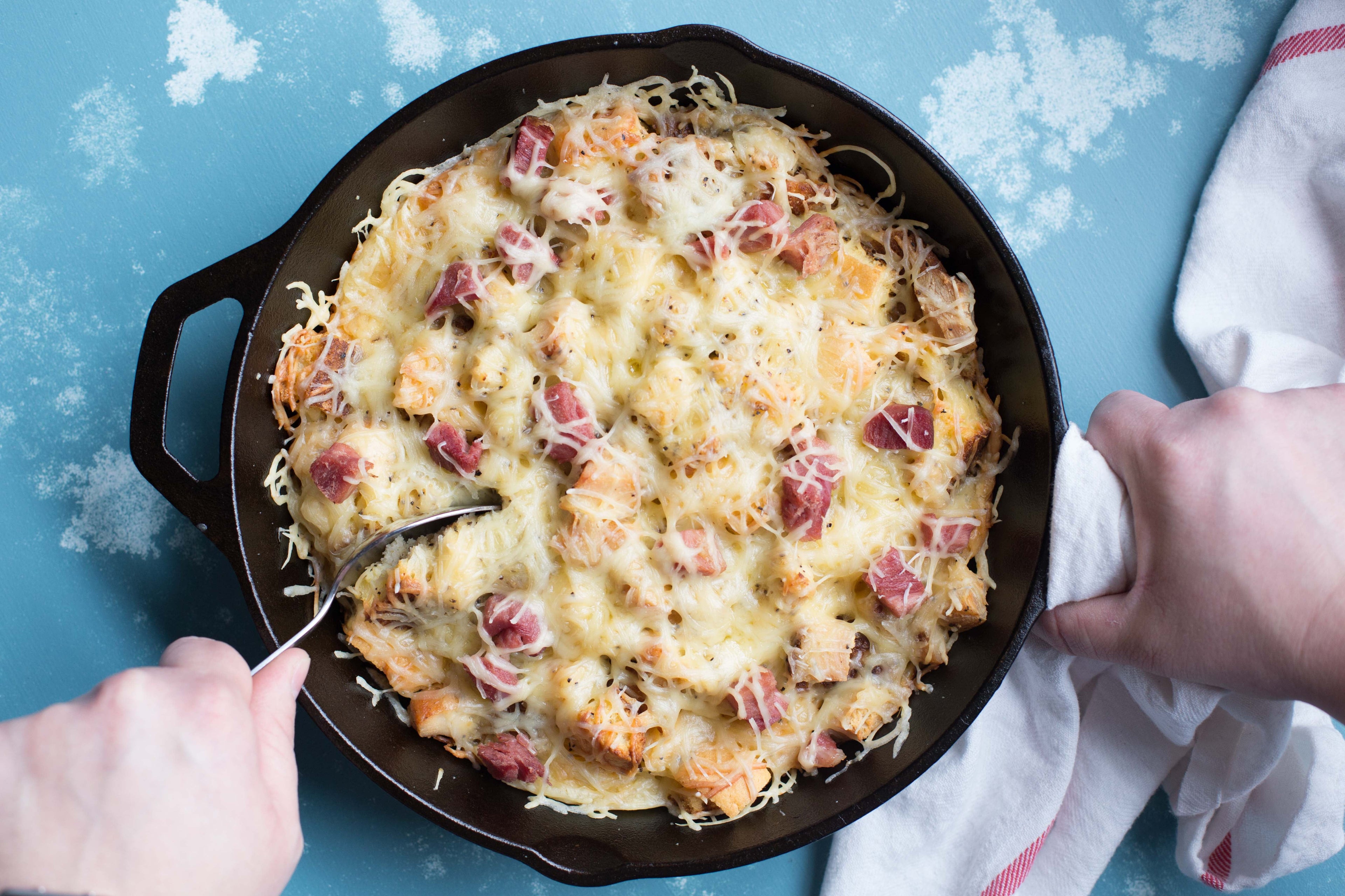 Lodge Cast Iron 12" Boy Scouts Seasoned Skillet