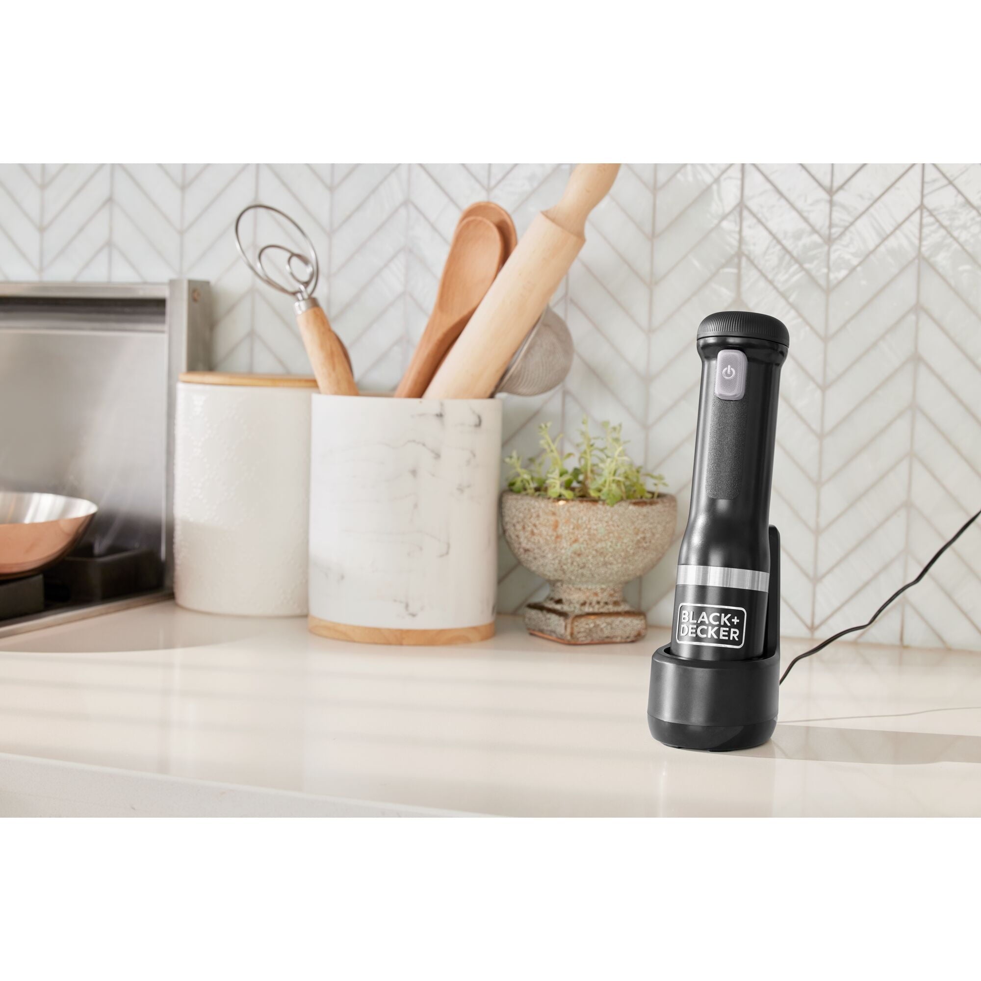 BLACK+DECKER Kitchen Wand Blender Kit - Black (BCKM1011K10)