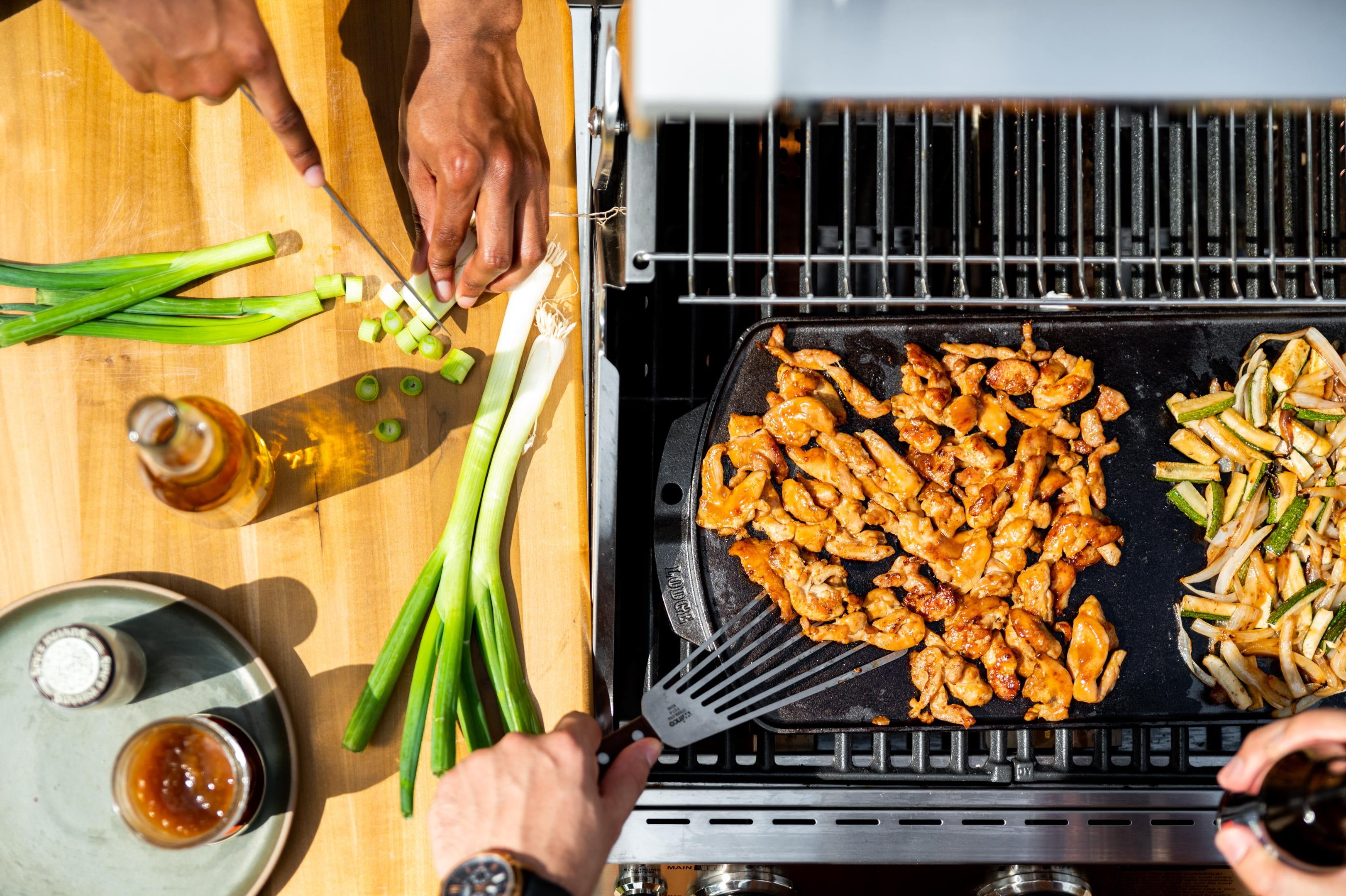 Lodge Seasoned Cast Iron Reversible Grill/Griddle