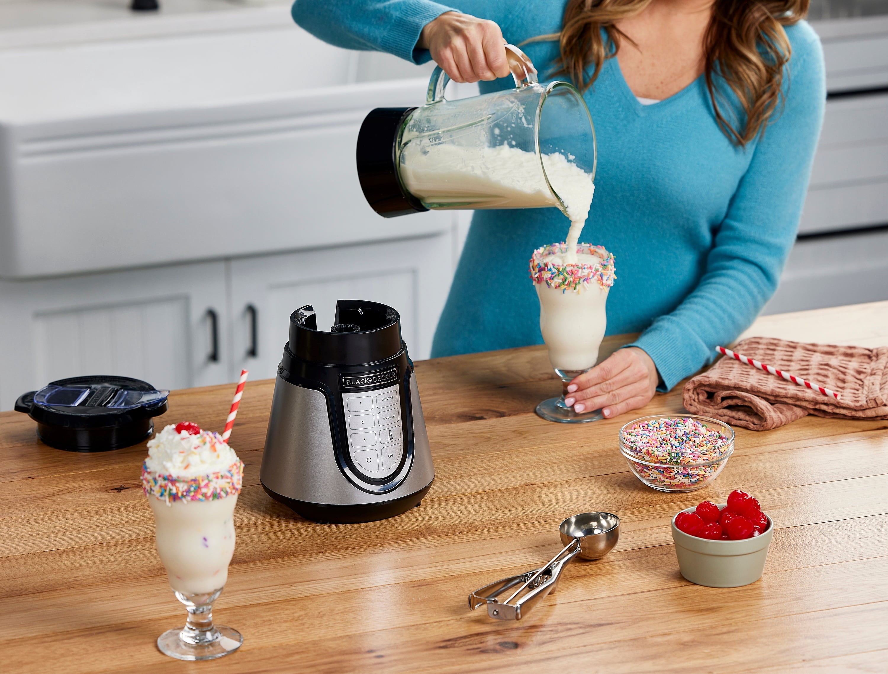 BLACK+DECKER Quiet Blender with 48 oz Glass Jar and 1000W Power - 3 Speeds
